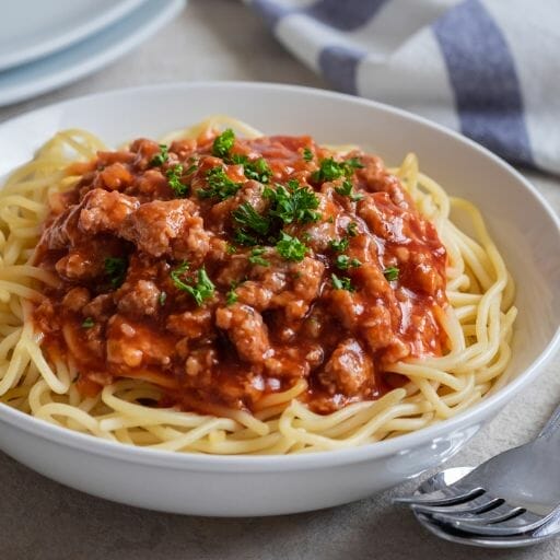 Tips for Making Healthier Spaghetti with Meat Sauce