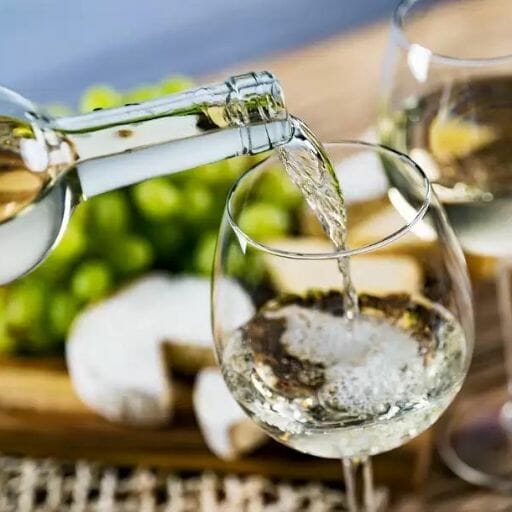 What Types of White Wine Have the Most Carbs